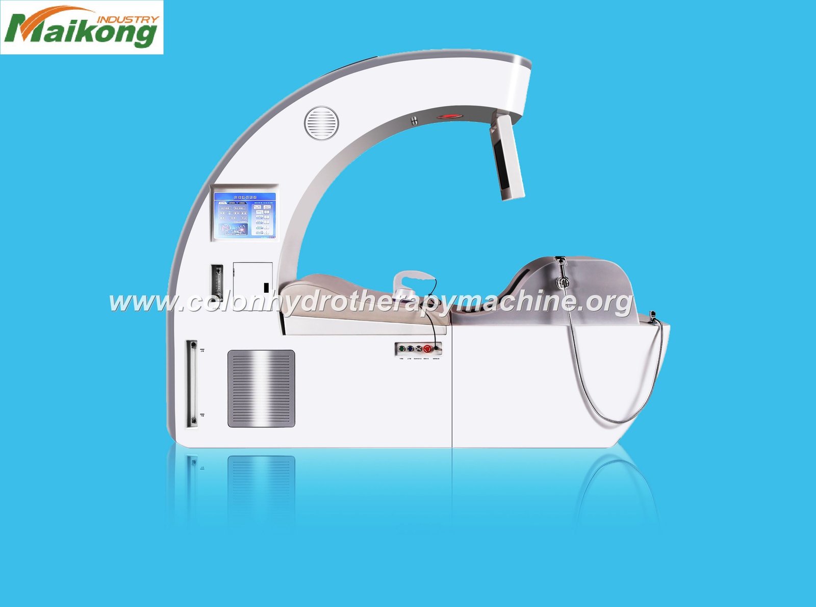 Clínica de hidroterapia de colon en Cuernavaca Morelos mostrando equipo MAIKONG en uso